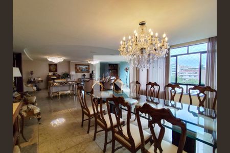 Apartamento à venda com 300m², 4 quartos e 3 vagasSala 