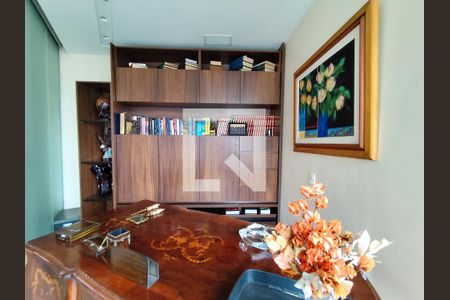 Sala de apartamento à venda com 4 quartos, 300m² em Sion, Belo Horizonte