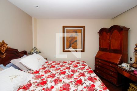 Apartamento à venda com 300m², 4 quartos e 3 vagasQuarto 