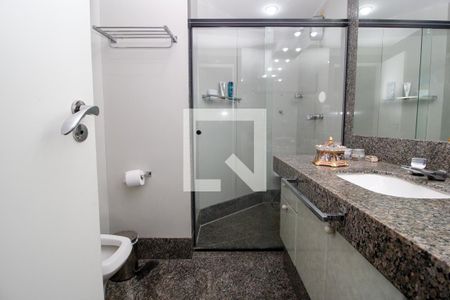 Apartamento à venda com 300m², 4 quartos e 3 vagasBanheiro