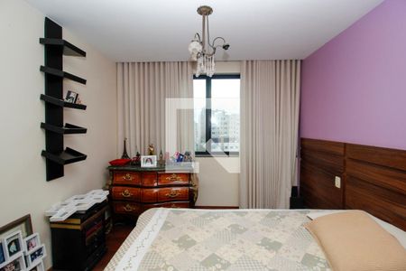 Apartamento à venda com 300m², 4 quartos e 3 vagasQuarto 