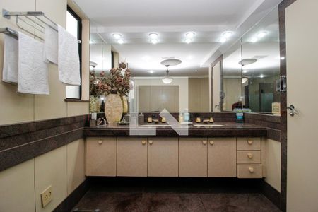 Apartamento à venda com 300m², 4 quartos e 3 vagasCozinha 