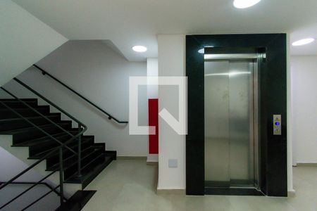 Studio para alugar com 37m², 1 quarto e sem vaga Studio para alugar com 37m², 1 quarto e sem vagaÁrea comum - Hall Social