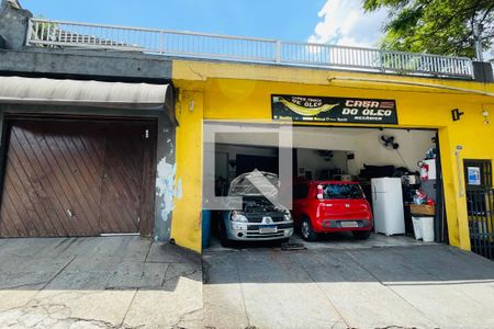 Casa à venda com 98m², 2 quartos e 3 vagasFachada