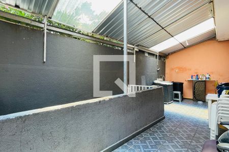 Casa à venda com 98m², 2 quartos e 3 vagasÁrea de Serviço