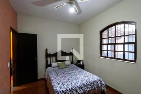 Casa à venda com 402m², 4 quartos e 5 vagasSuíte