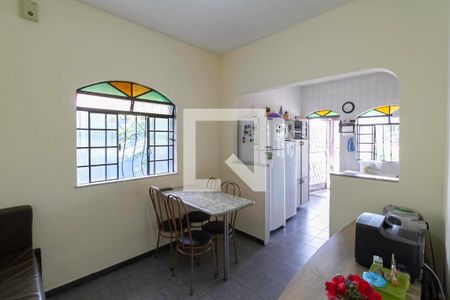 Casa à venda com 402m², 4 quartos e 5 vagasCopa