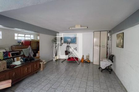 Casa à venda com 402m², 4 quartos e 5 vagasDepósito