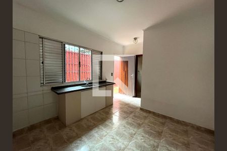 Casa para alugar com 84m², 3 quartos e 2 vagas Casa para alugar com 84m², 3 quartos e 2 vagasCozinha