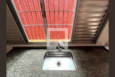 Casa para alugar com 84m², 3 quartos e 2 vagas Casa para alugar com 84m², 3 quartos e 2 vagasCozinha