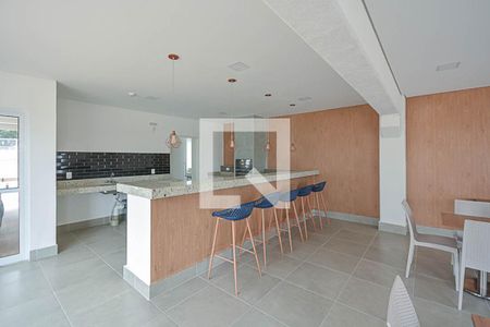 Apartamento para alugar com 42m², 2 quartos e 1 vaga Apartamento para alugar com 42m², 2 quartos e 1 vagaÁrea comum - Salão de festas
