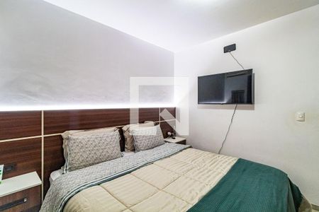 Casa à venda com 240m², 3 quartos e 2 vagas Casa à venda com 240m², 3 quartos e 2 vagasSuíte