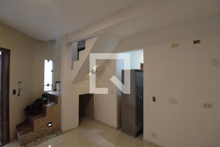 Casa de condomínio para alugar com 84m², 4 quartos e 1 vagaSala