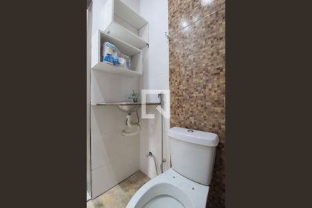 Casa de condomínio para alugar com 84m², 4 quartos e 1 vagaBanheiro da Suite
