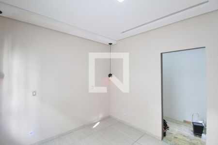 Casa de condomínio para alugar com 84m², 4 quartos e 1 vagaSuite