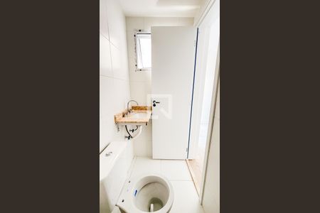Apartamento à venda com 57m², 2 quartos e 1 vaga Apartamento à venda com 57m², 2 quartos e 1 vagaBanheiro da Suíte