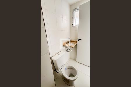 Apartamento à venda com 57m², 2 quartos e 1 vaga Apartamento à venda com 57m², 2 quartos e 1 vagaBanheiro da Suíte