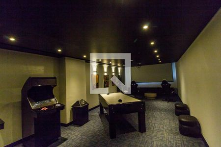 Apartamento à venda com 64m², 2 quartos e 1 vaga Apartamento à venda com 64m², 2 quartos e 1 vagaSala de Jogos