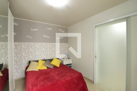 Casa à venda com 200m², 6 quartos e 6 vagas Casa à venda com 200m², 6 quartos e 6 vagasQuarto - Casa 1