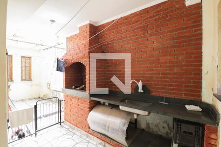 Casa à venda com 200m², 6 quartos e 6 vagas Casa à venda com 200m², 6 quartos e 6 vagasÁrea de Serviço e Churrasqueira - Casa 2