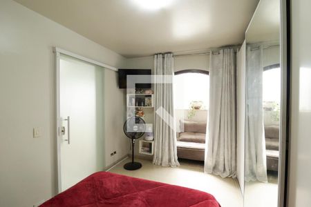 Casa à venda com 200m², 6 quartos e 6 vagas Casa à venda com 200m², 6 quartos e 6 vagasQuarto - Casa 1