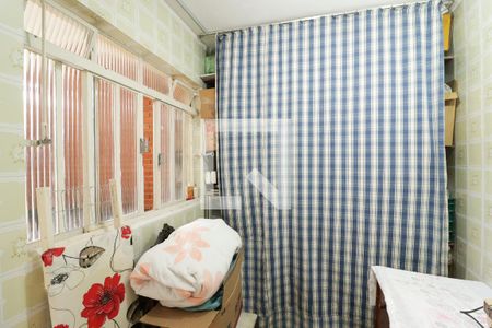 Casa à venda com 200m², 6 quartos e 6 vagas Casa à venda com 200m², 6 quartos e 6 vagasÁrea de Serviço e Churrasqueira - Casa 2