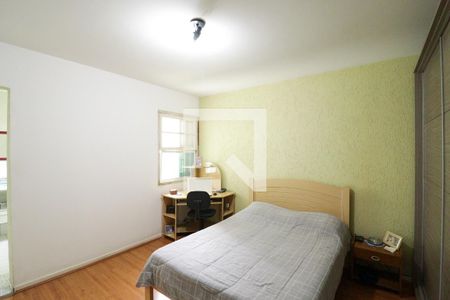 Casa à venda com 200m², 6 quartos e 6 vagas Casa à venda com 200m², 6 quartos e 6 vagasSuíte 2 - Casa 2