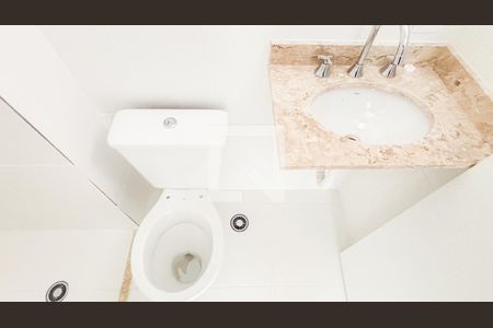 Apartamento à venda com 57m², 2 quartos e 1 vaga Apartamento à venda com 57m², 2 quartos e 1 vagaBanheiro da Suíte