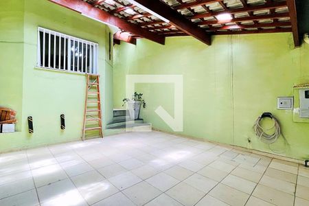 Casa à venda com 125m², 5 quartos e 2 vagasGaragem