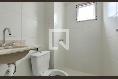Apartamento à venda com 57m², 2 quartos e 1 vaga Apartamento à venda com 57m², 2 quartos e 1 vagaBanheiro