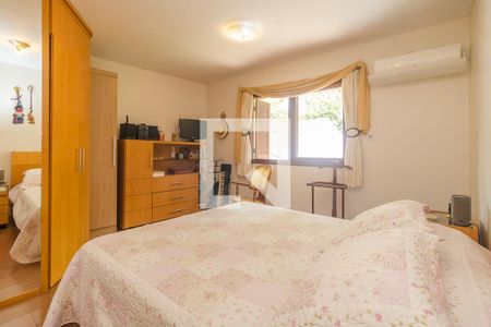 Casa de condomínio à venda com 331m², 3 quartos e 4 vagas Casa de condomínio à venda com 331m², 3 quartos e 4 vagasQuarto 1