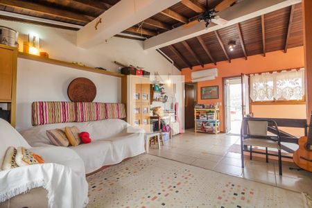 Casa de condomínio à venda com 331m², 3 quartos e 4 vagas Casa de condomínio à venda com 331m², 3 quartos e 4 vagasCobertura