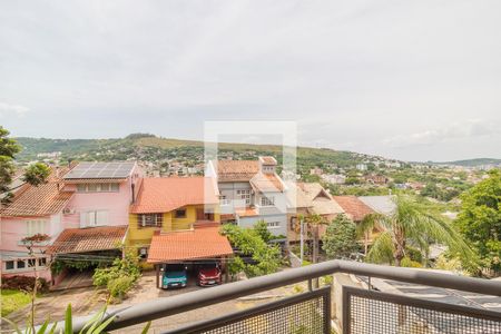 Casa de condomínio à venda com 331m², 3 quartos e 4 vagas Casa de condomínio à venda com 331m², 3 quartos e 4 vagasVista