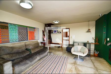 Apartamento à venda com 150m², 2 quartos e 2 vagas Apartamento à venda com 150m², 2 quartos e 2 vagasSala cobertura