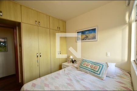 Apartamento à venda com 150m², 2 quartos e 2 vagas Apartamento à venda com 150m², 2 quartos e 2 vagasSuite