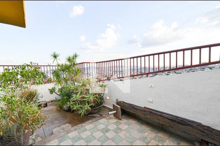 Apartamento à venda com 150m², 2 quartos e 2 vagas Apartamento à venda com 150m², 2 quartos e 2 vagasArea privativa