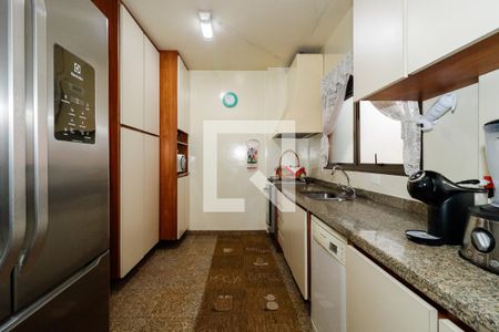 Apartamento à venda com 198m², 4 quartos e 4 vagasCozinha
