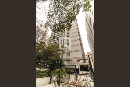 Apartamento para alugar com 181m², 4 quartos e 3 vagasFachada