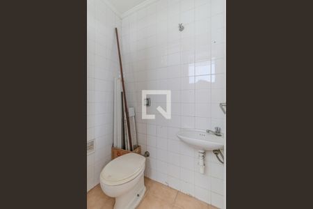 Apartamento para alugar com 181m², 4 quartos e 3 vagasBanheiro de Serviço