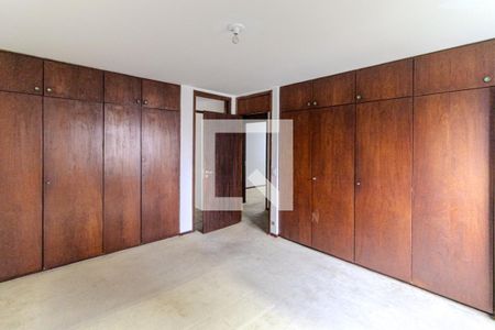 Apartamento para alugar com 181m², 4 quartos e 3 vagasSuíte