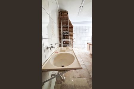 Casa à venda com 175m², 3 quartos e 2 vagas Casa à venda com 175m², 3 quartos e 2 vagasÁrea de Serviço