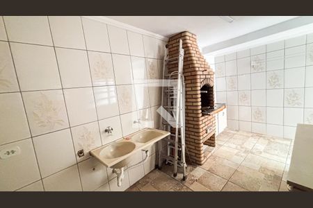 Casa à venda com 175m², 3 quartos e 2 vagas Casa à venda com 175m², 3 quartos e 2 vagasÁrea de Serviço