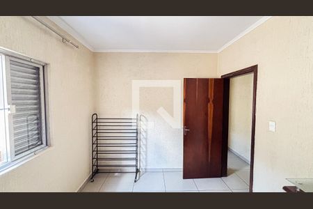 Casa à venda com 175m², 3 quartos e 2 vagas Casa à venda com 175m², 3 quartos e 2 vagasQuarto