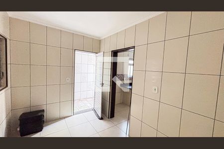 Casa à venda com 175m², 3 quartos e 2 vagas Casa à venda com 175m², 3 quartos e 2 vagasDespensa