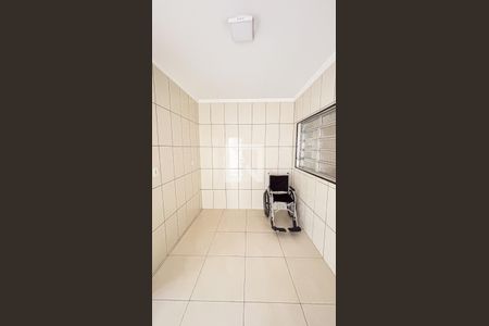 Casa à venda com 175m², 3 quartos e 2 vagas Casa à venda com 175m², 3 quartos e 2 vagasDespensa