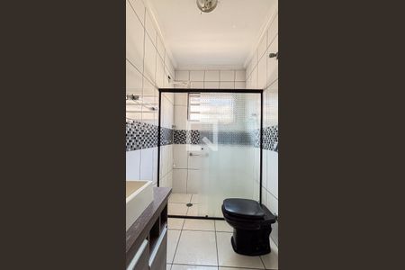 Casa à venda com 175m², 3 quartos e 2 vagas Casa à venda com 175m², 3 quartos e 2 vagasBanheiro da Suíte 1