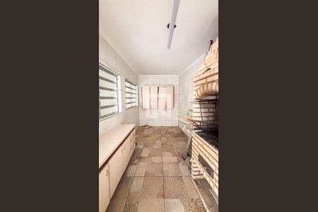 Casa à venda com 175m², 3 quartos e 2 vagas Casa à venda com 175m², 3 quartos e 2 vagasÁrea de Serviço