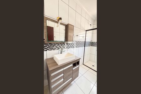 Casa à venda com 175m², 3 quartos e 2 vagas Casa à venda com 175m², 3 quartos e 2 vagasBanheiro da Suíte 1