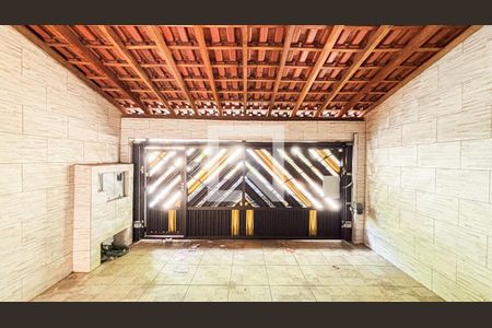 Casa à venda com 175m², 3 quartos e 2 vagas Casa à venda com 175m², 3 quartos e 2 vagasGaragem