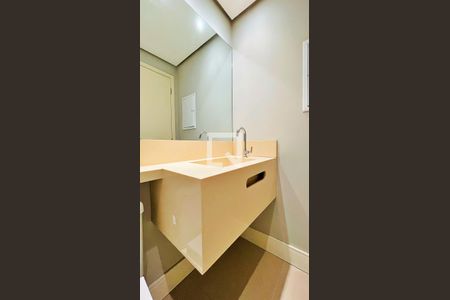 Apartamento à venda com 194m², 4 quartos e 3 vagas Apartamento à venda com 194m², 4 quartos e 3 vagasLavabo